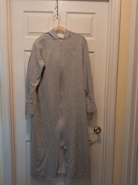 dreams CO. Light Gray Hooded Full-Zip Long Robe Size‎ L 18-20